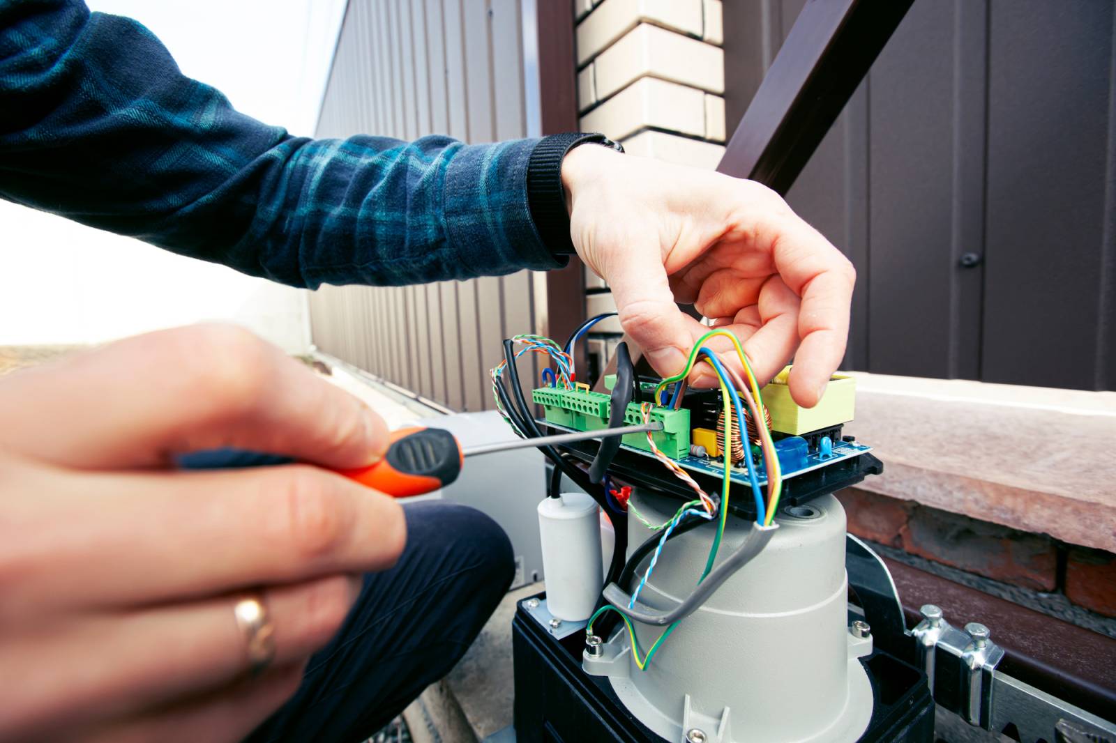 Dépannage en urgence 24/24h pour toutes marques d'interphone connecté Monaco